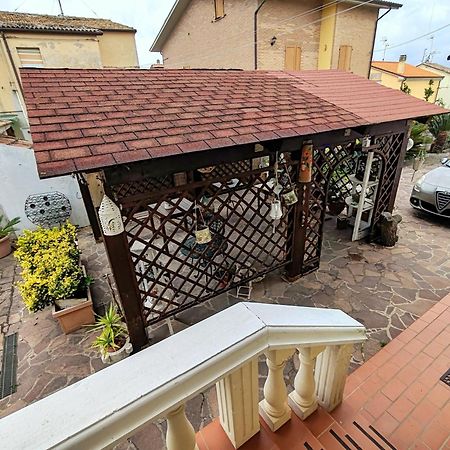 B&B A Casa Di Mael San Costanzo Exterior photo