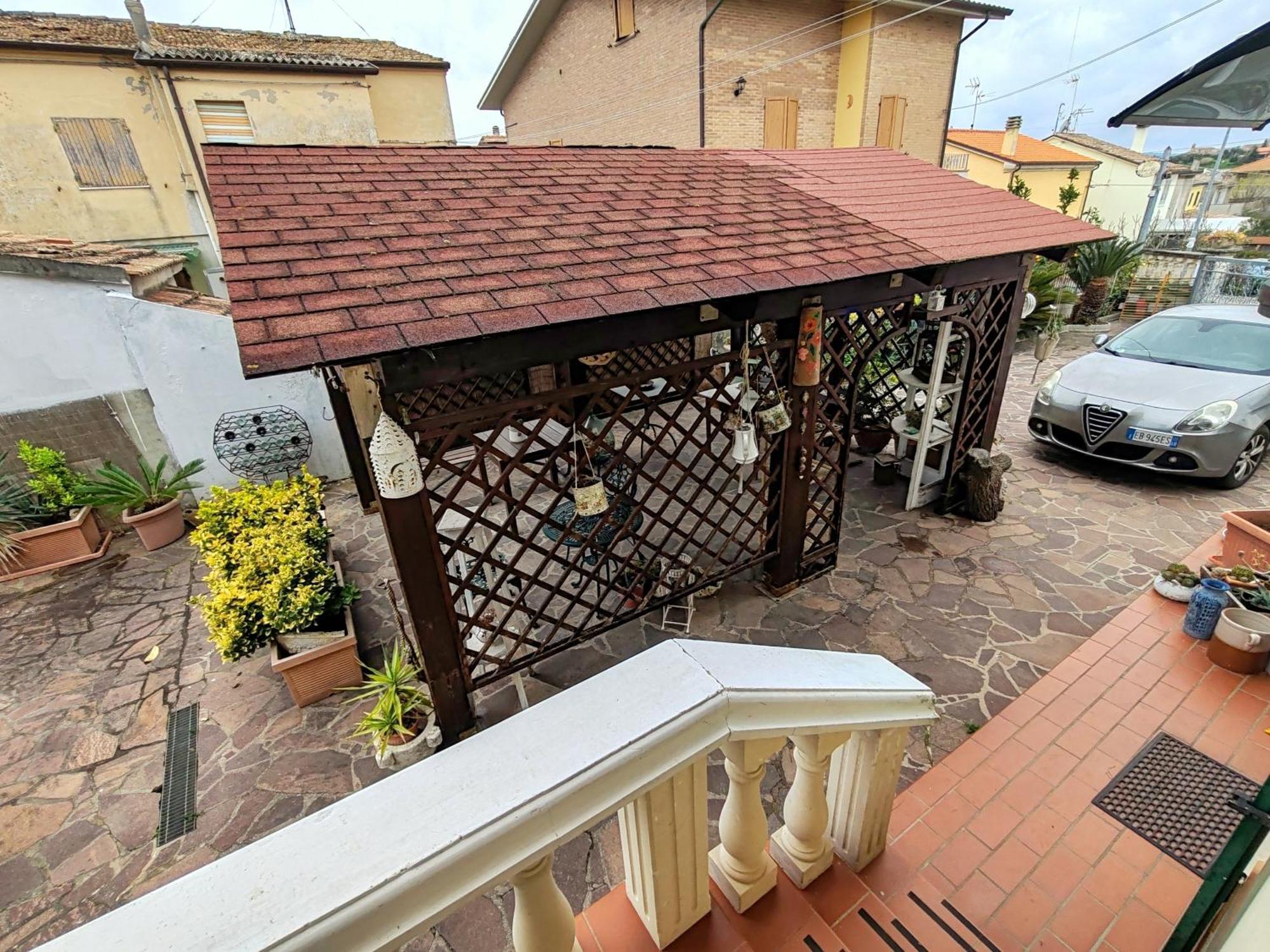 B&B A Casa Di Mael San Costanzo Exterior photo