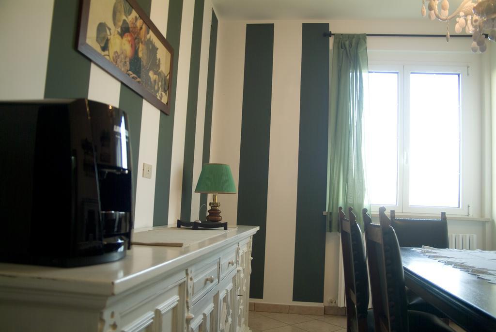 B&B A Casa Di Mael San Costanzo Exterior photo